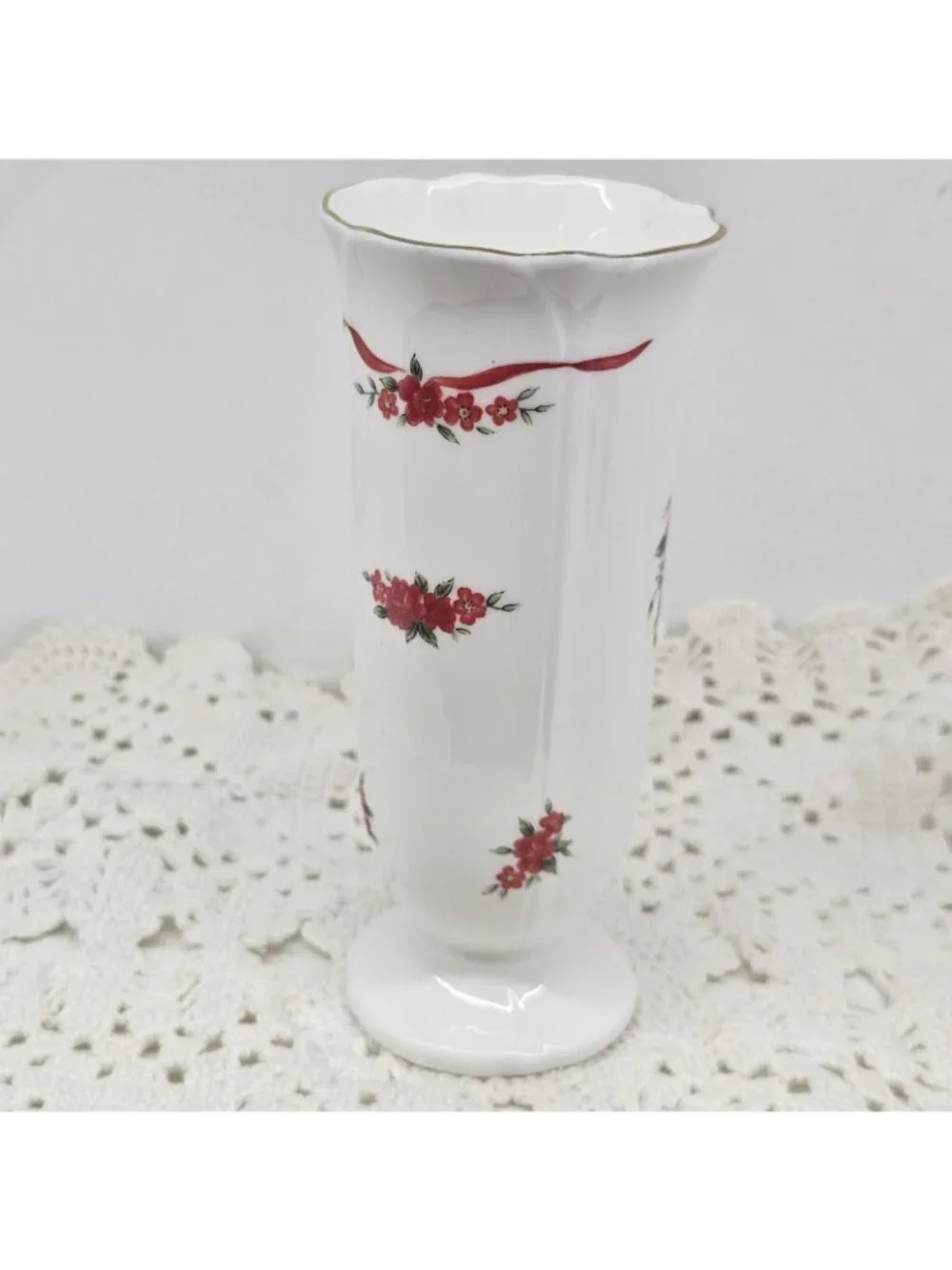 Lefton Porcelain Vase Red Flowers Vintage 1990 #07566 Floral Gold Trim